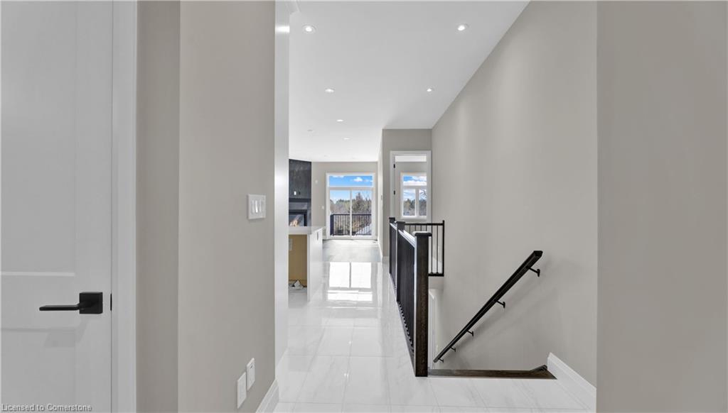 800 Garden Court Crescent Property Photo 7