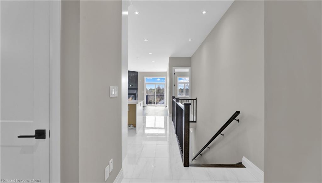 800 Garden Court Crescent Property Photo 8