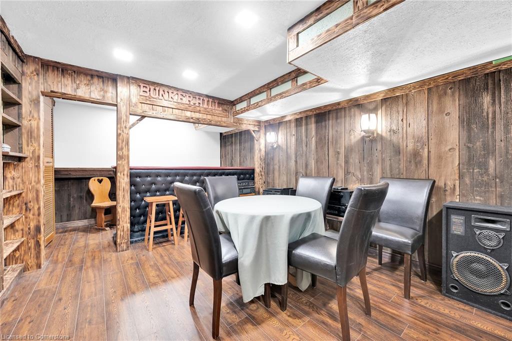 2 Par Place Property Photo 18