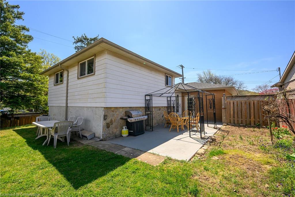 2 Par Place Property Photo 22