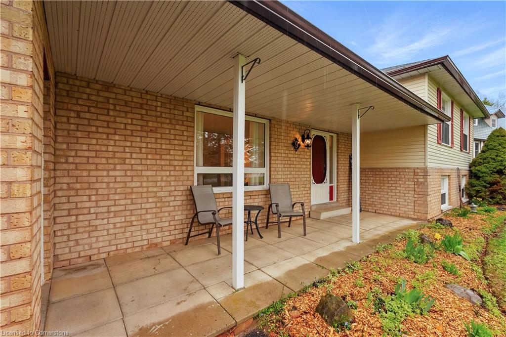 9 Sandalwood Drive Property Photo 3