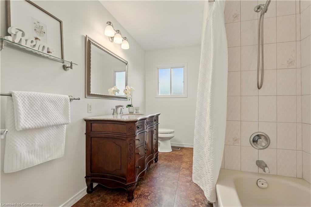 9 Sandalwood Drive Property Photo 24