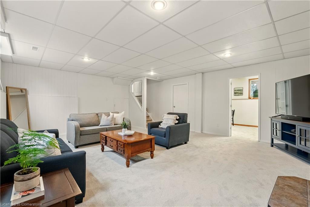 9 Sandalwood Drive Property Photo 29