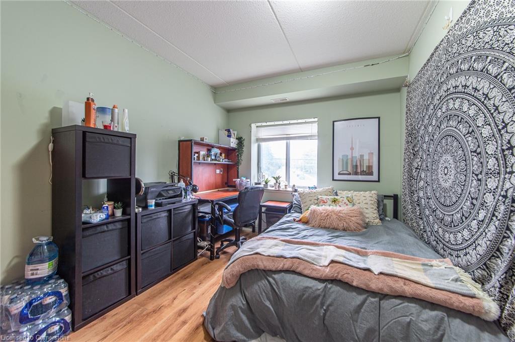 188 King Street N Property Photo 7