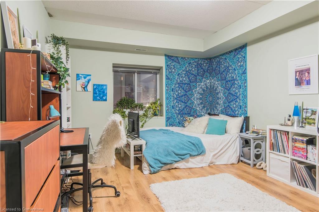 188 King Street N Property Photo 8