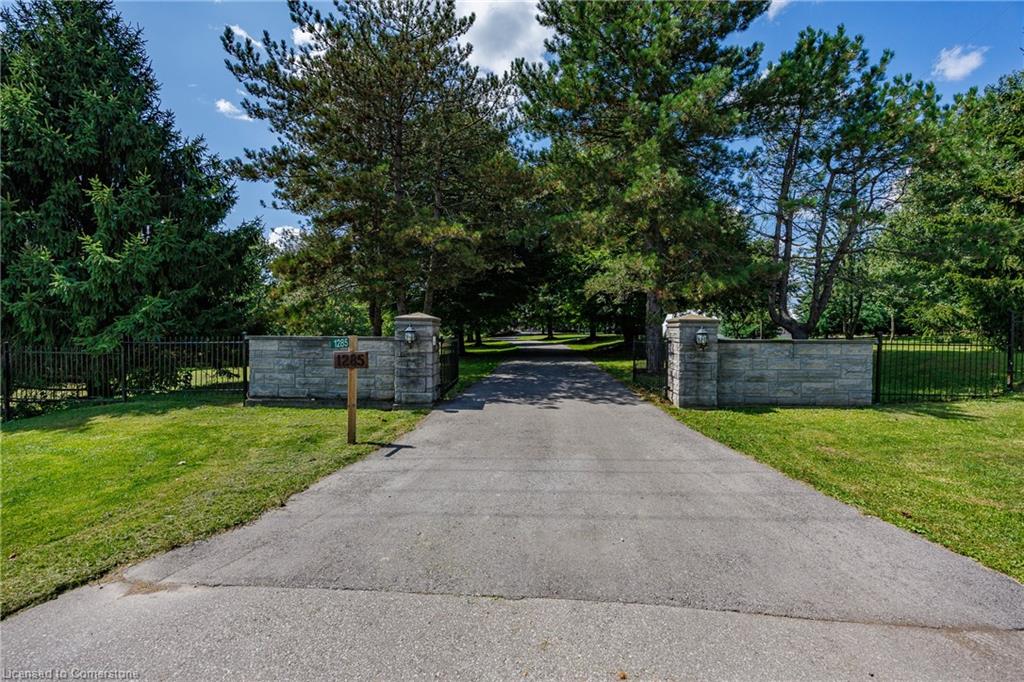 1285 Cockshutt Road Property Photo 7