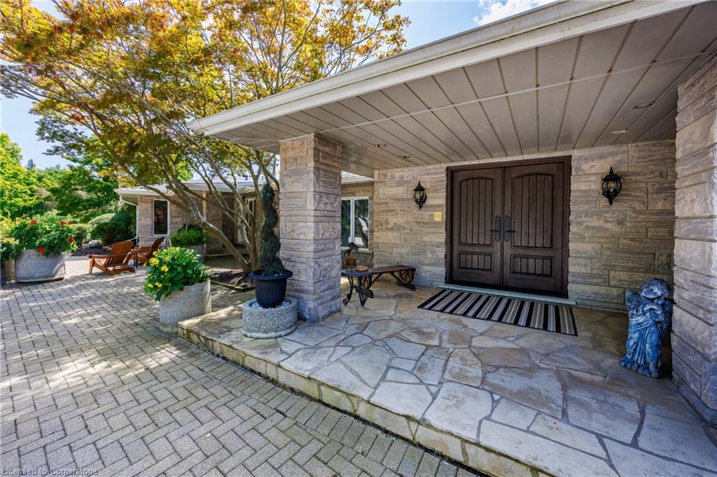 1285 Cockshutt Road Property Photo 11