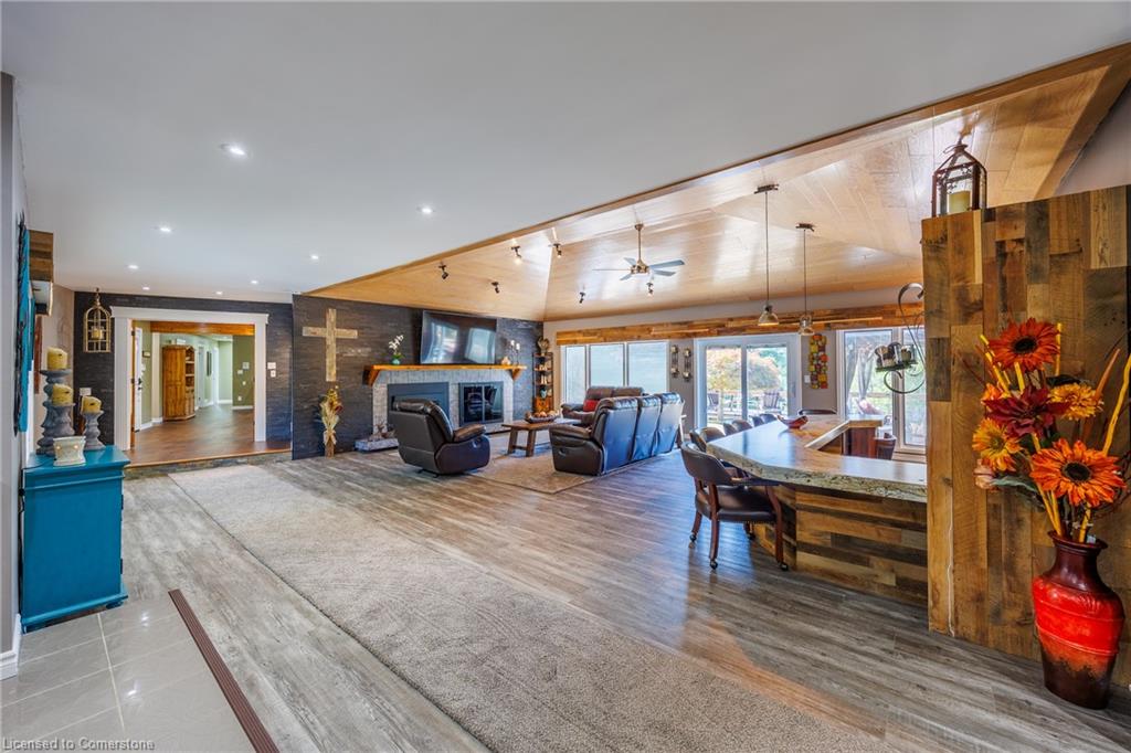 1285 Cockshutt Road Property Photo 13