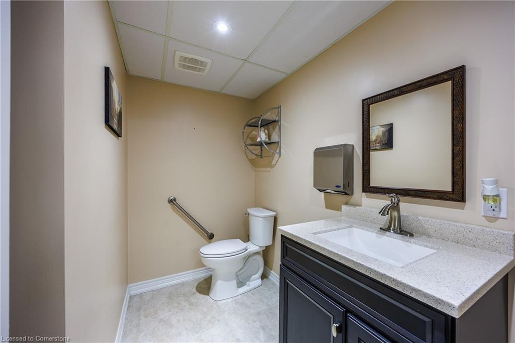 1285 Cockshutt Road Property Photo 43