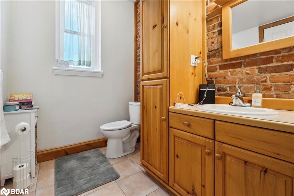 226 King Street Property Photo 14