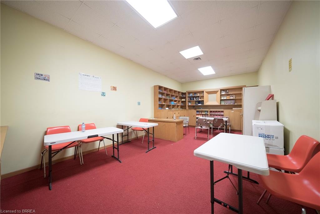 360 Colborne Street Property Photo 10