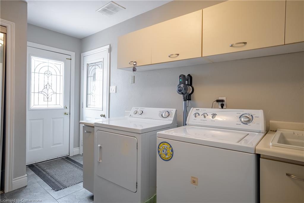 1 Cameron Lane Property Photo 15