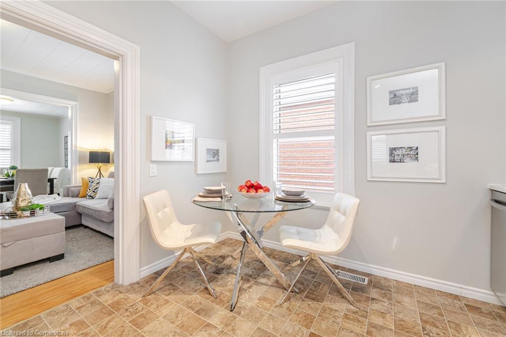 208 Drummond Street Property Photo 12