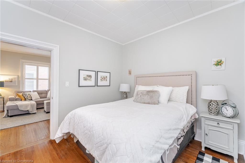208 Drummond Street Property Photo 17