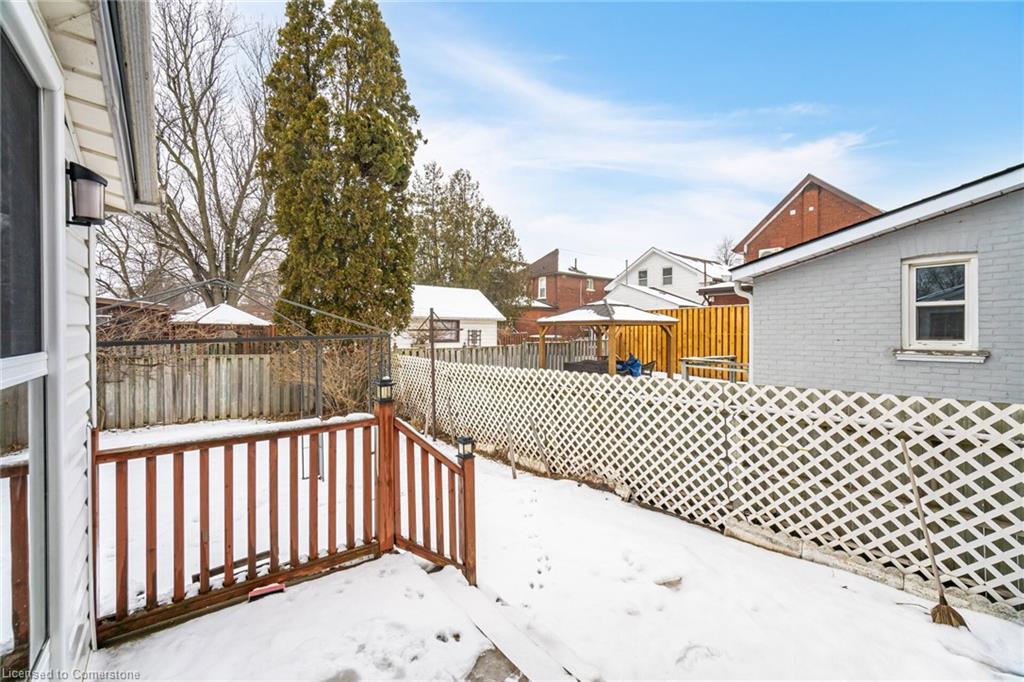 208 Drummond Street Property Photo 26
