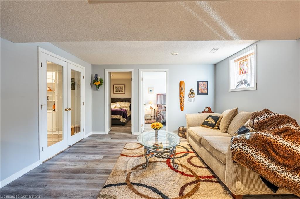 13 Silvercrest Court Property Photo 28