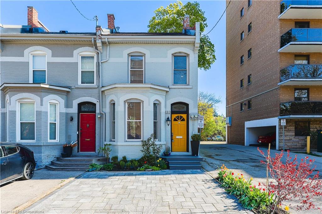 132 Charlton Avenue W Property Photo 1