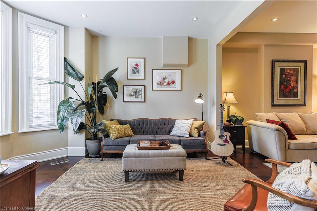 132 Charlton Avenue W Property Photo 6