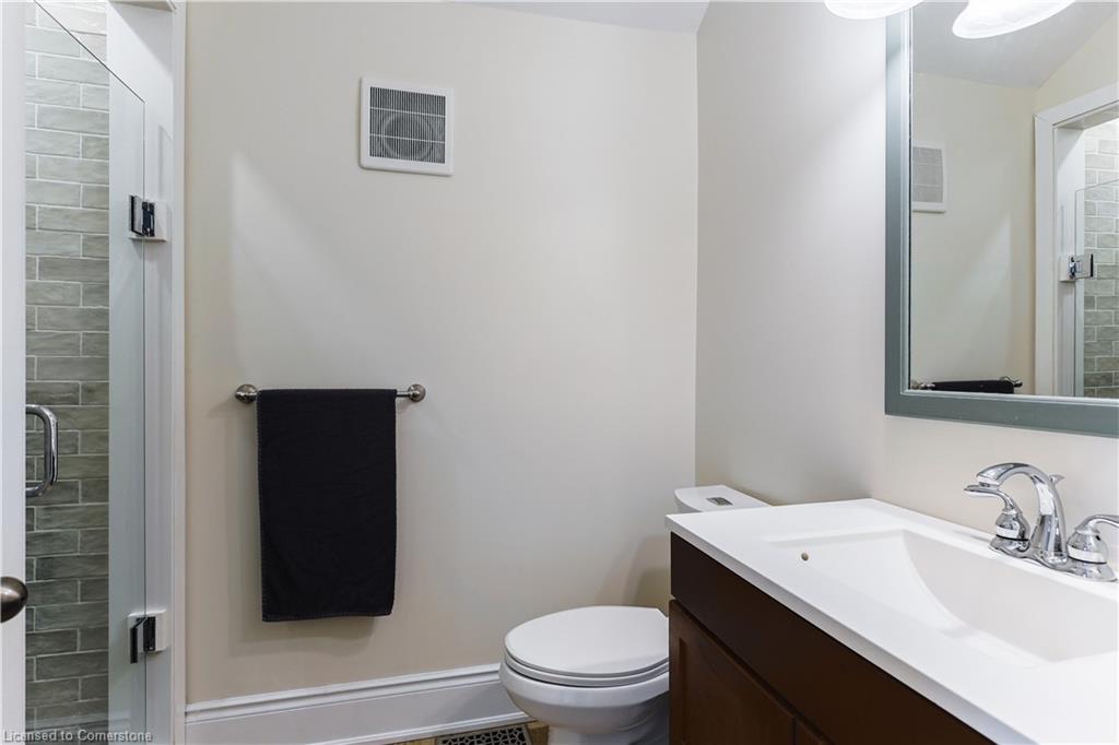 132 Charlton Avenue W Property Photo 17