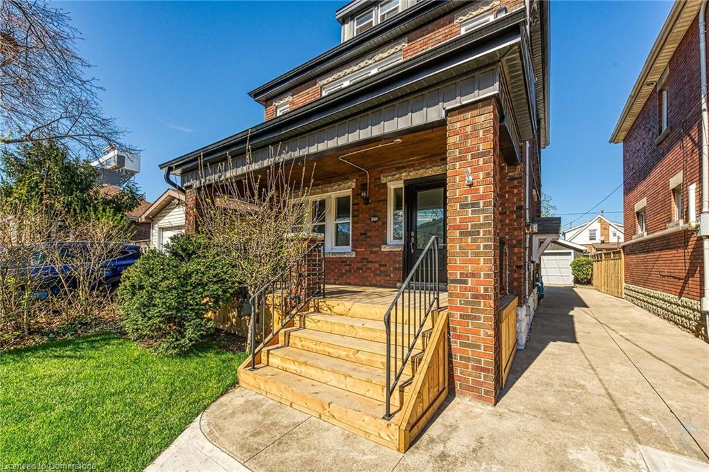 145 Prospect Street N Property Photo 3