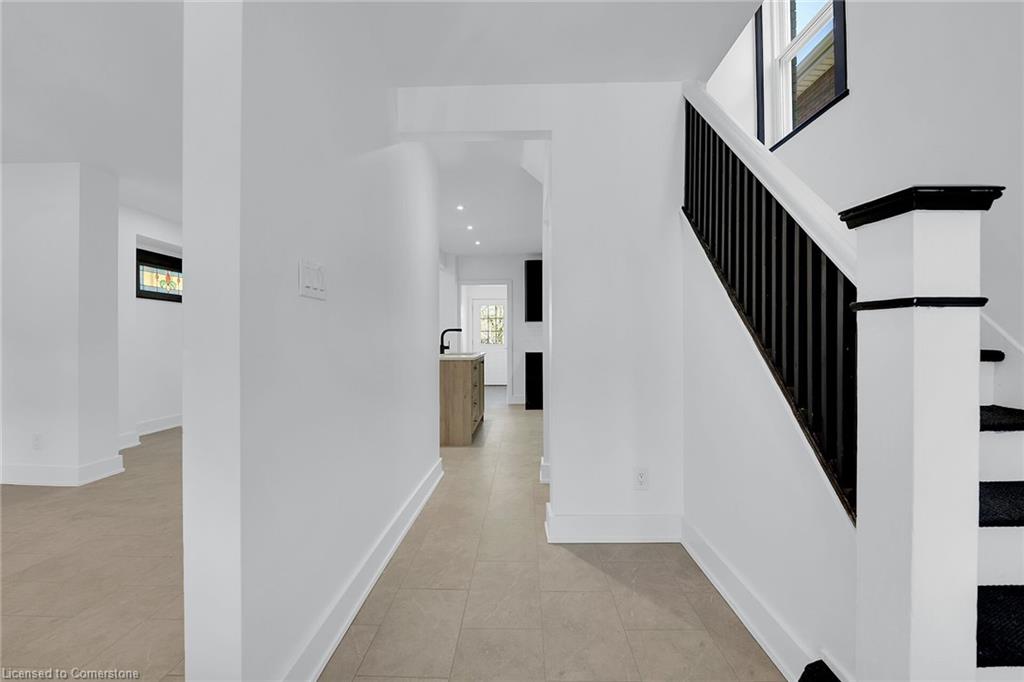 145 Prospect Street N Property Photo 7