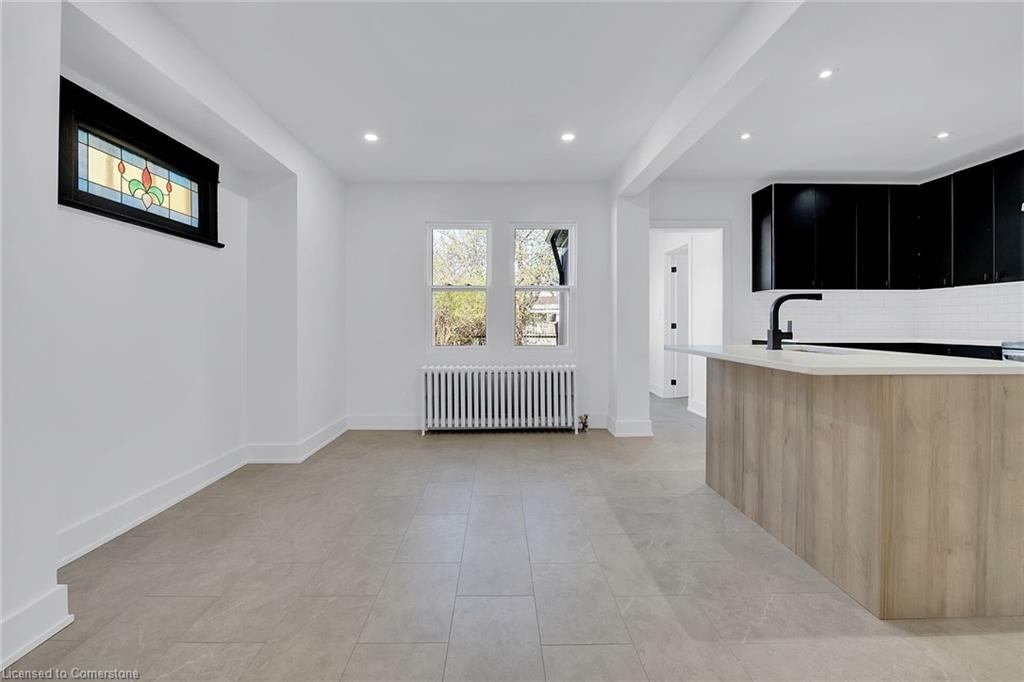 145 Prospect Street N Property Photo 13