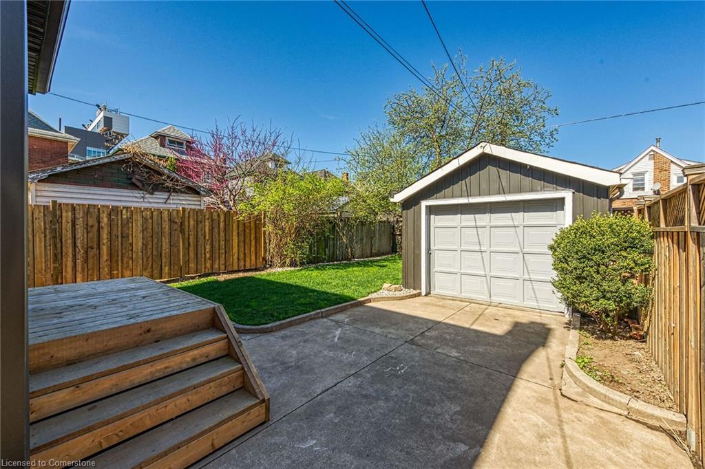 145 Prospect Street N Property Photo 33