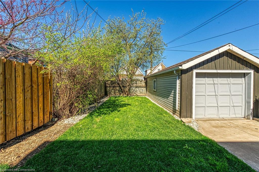 145 Prospect Street N Property Photo 34