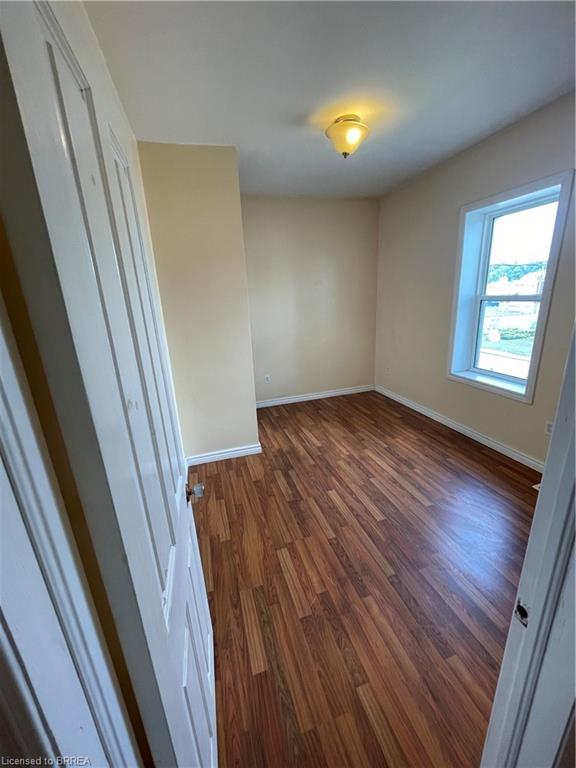 34 Young Street Property Photo 8