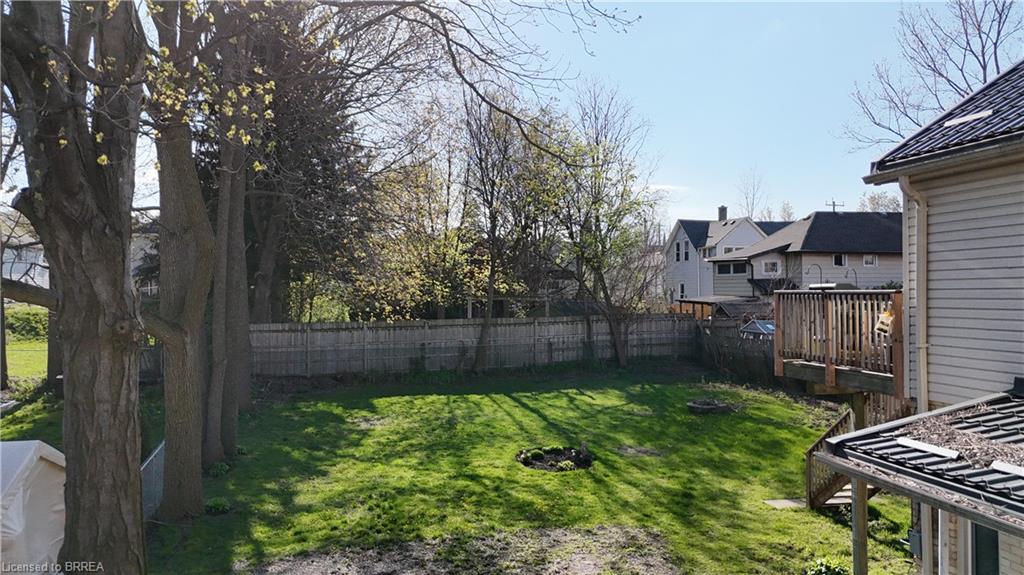 34 Young Street Property Photo 13
