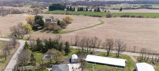 226 Carluke Road E Property Photo
