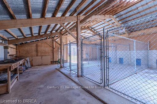 226 Carluke Road E Property Photo 28