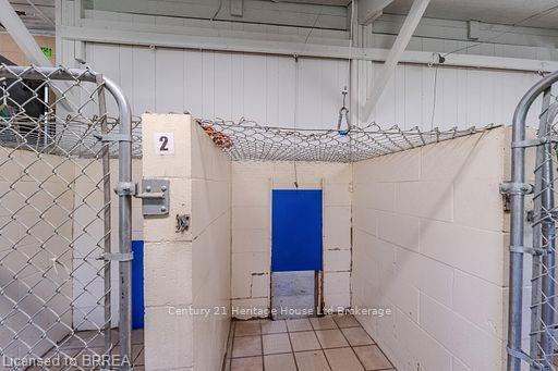 226 Carluke Road E Property Photo 32