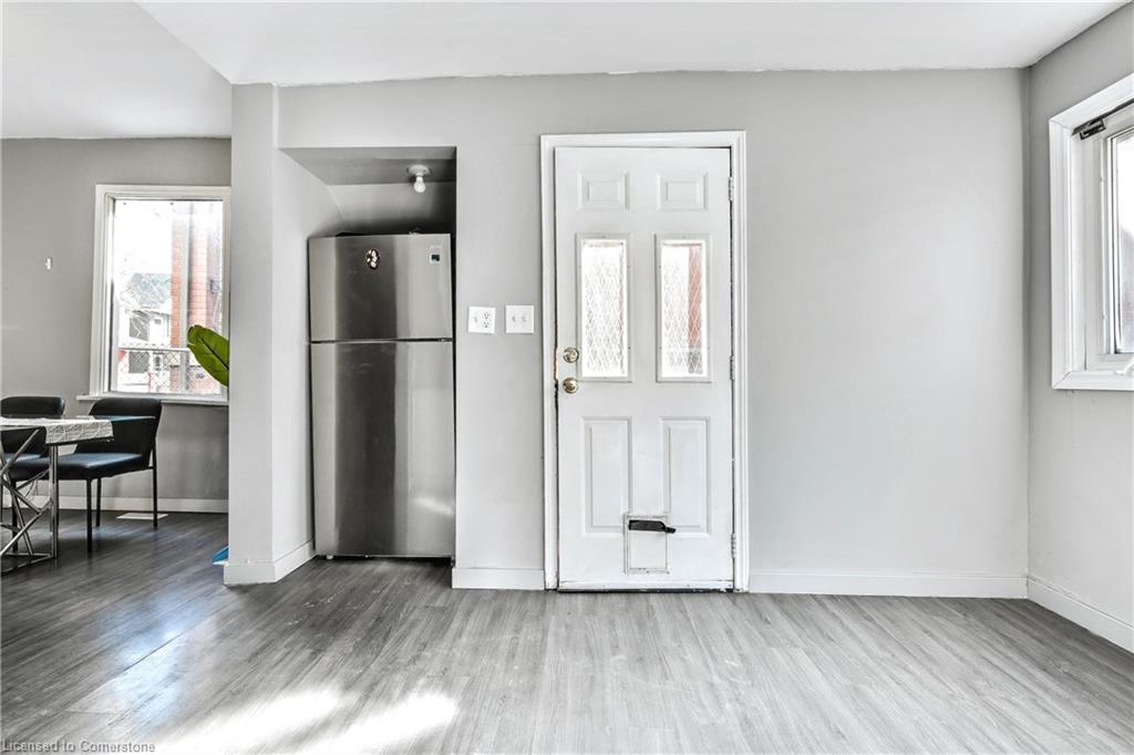 381 Herkimer Street Property Photo 20