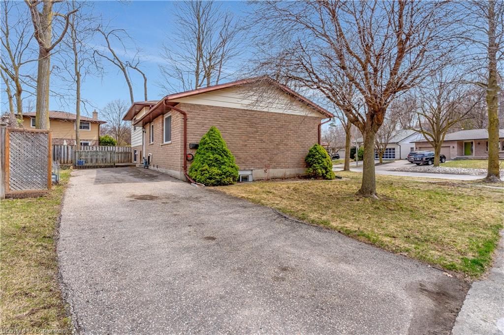 113 Martinglen Crescent Property Photo 2