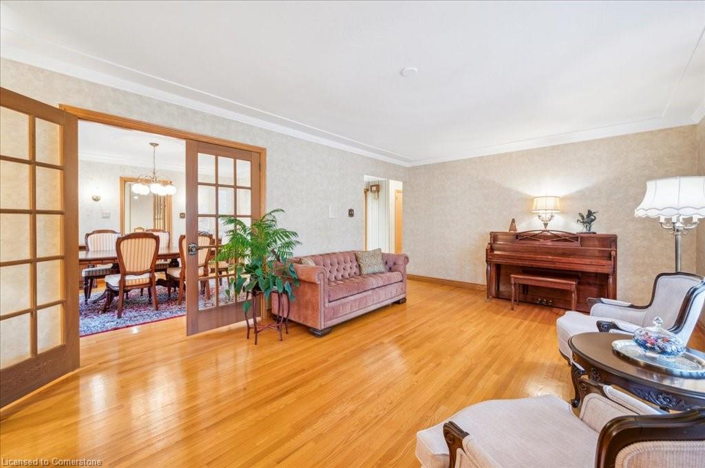 35 Charing Cross Property Photo 10