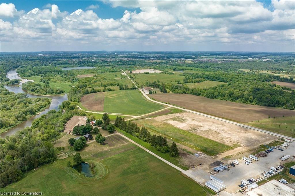 1070 Snyder's Flats Road Property Photo 4