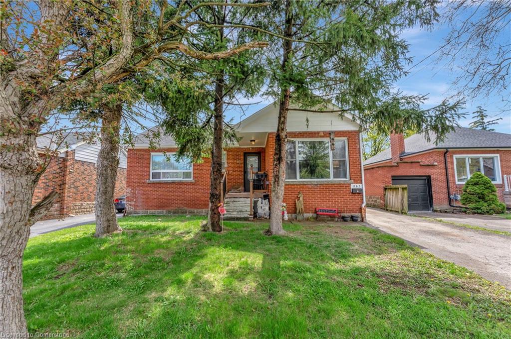 865 Garth Street Property Photo
