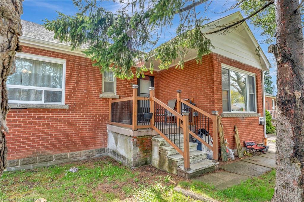 865 Garth Street Property Photo 3