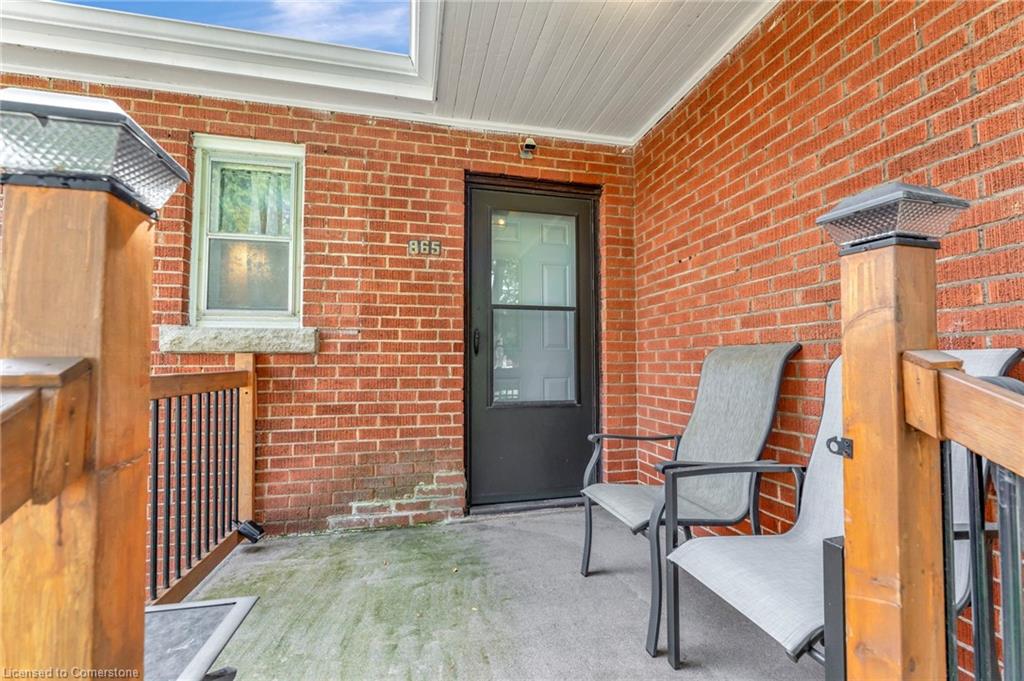 865 Garth Street Property Photo 4