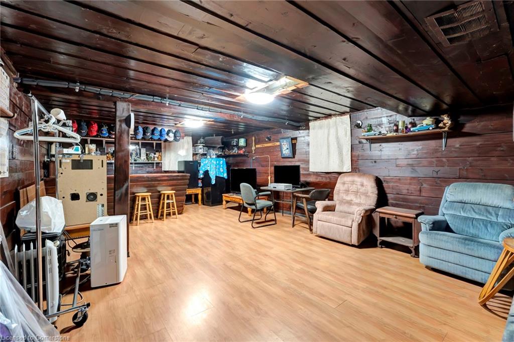 865 Garth Street Property Photo 16