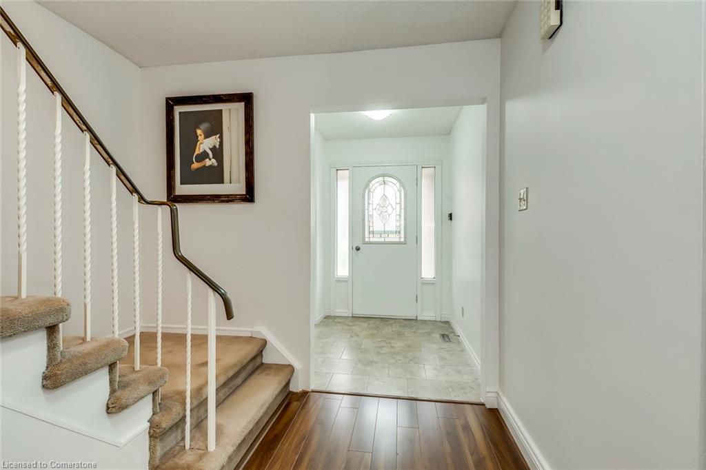 14-1548 Newlands Crescent Property Photo 2