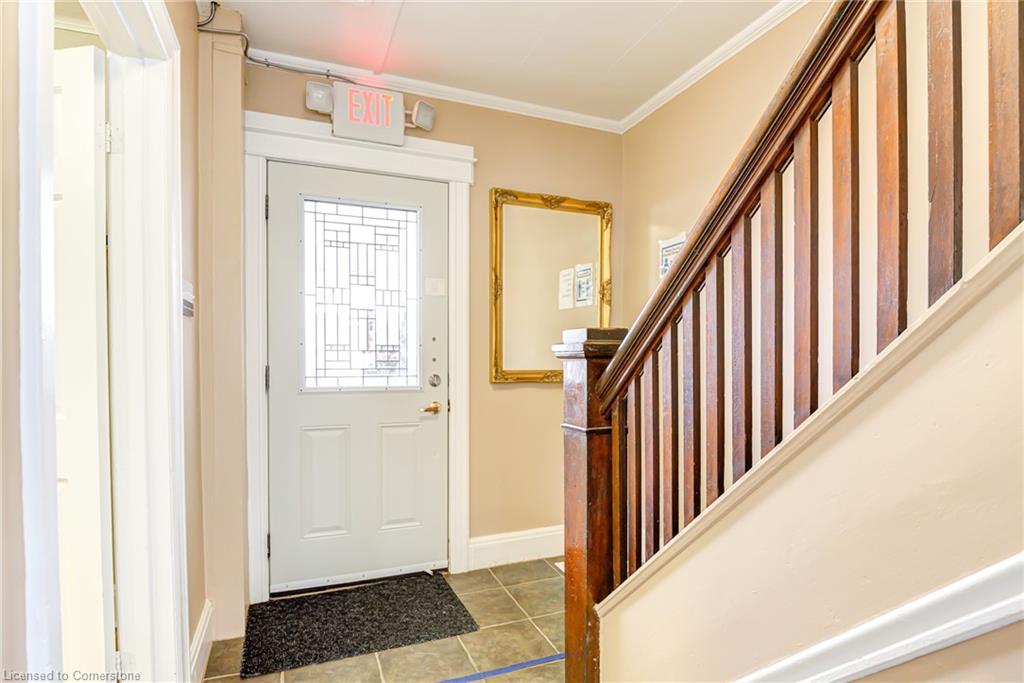 1405 King Street E Property Photo 7