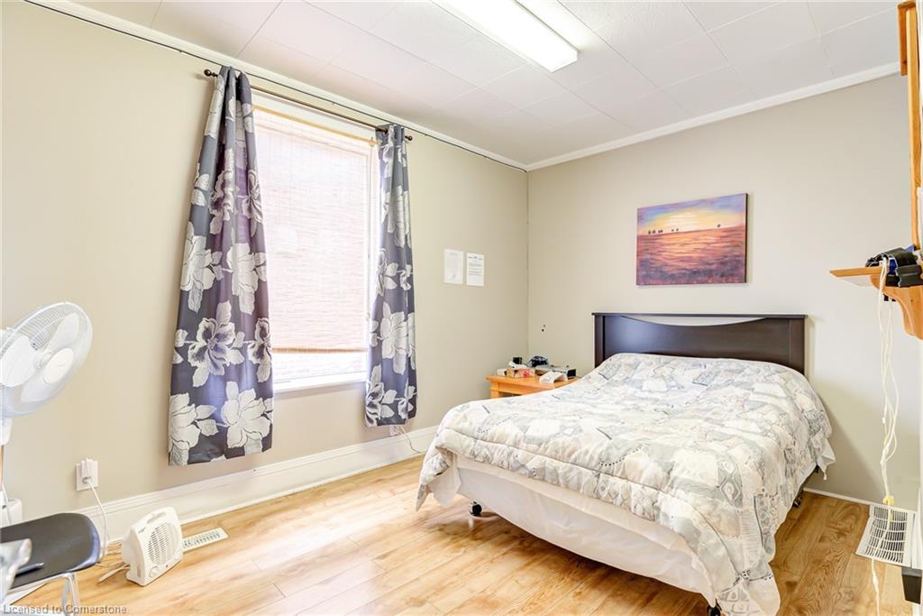 1405 King Street E Property Photo 15