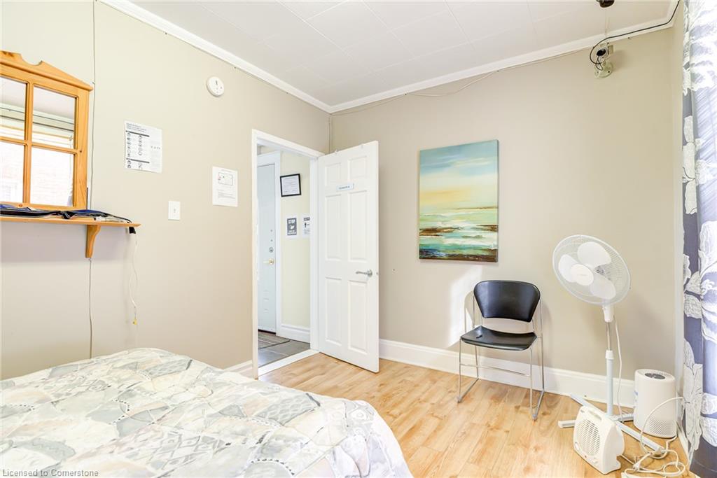 1405 King Street E Property Photo 16