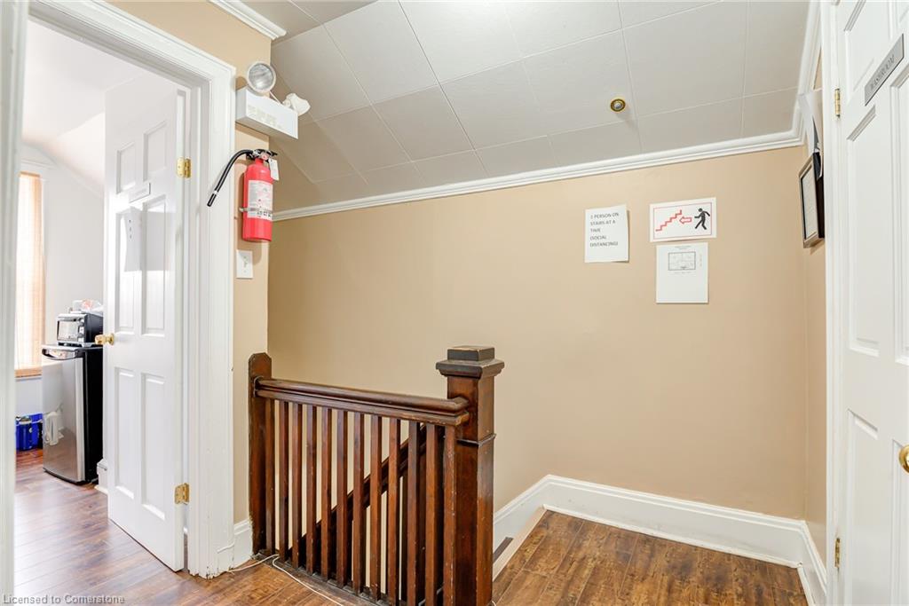 1405 King Street E Property Photo 18