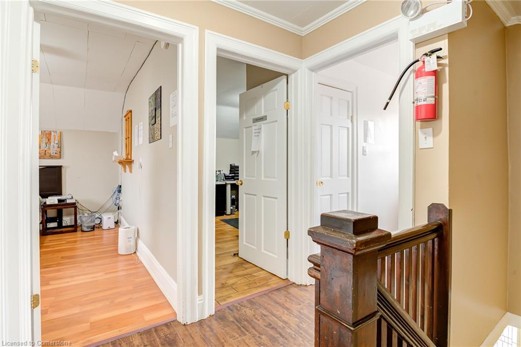 1405 King Street E Property Photo 19