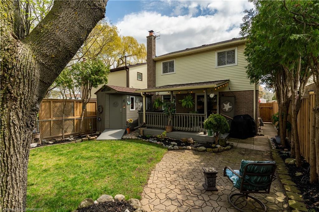2385 Cotswold Crescent Property Photo 44