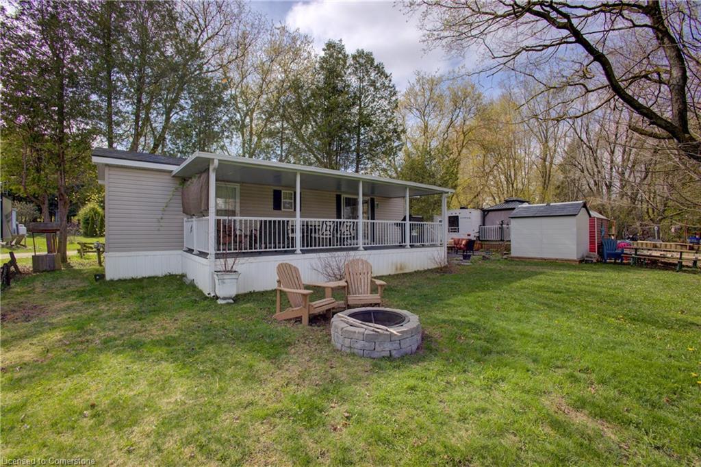 8 Maple Property Photo 10