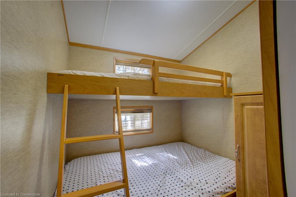 8 Maple Property Photo 21